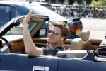 Amsterdam 15 juli 2016
Beau v Erven Dorens in zijn jaguar cabrio.