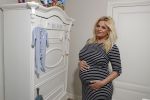 Wateringen 19 juli 2016 
Bobbi Eden ( zwanger ) met haar man Mark Laurenz in hun babykamer.