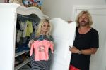 Wateringen 19 juli 2016 
Bobbi Eden ( zwanger ) met haar man Mark Laurenz in hun babykamer.