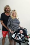 Wateringen 19 juli 2016 
Bobbi Eden ( zwanger ) met haar man Mark Laurenz in hun babykamer.