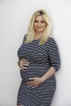 Wateringen 19 juli 2016 
Bobbi Eden ( zwanger ) met haar man Mark Laurenz in hun babykamer.