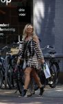 Amsterdam 19 juli 2016 
Candy Dulfer en Nada v Nie aan het winkelen in Amsterdam zuid