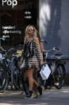 Amsterdam 19 juli 2016 
Candy Dulfer en Nada v Nie aan het winkelen in Amsterdam zuid