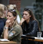 Amsterdam 12 juli 2016 
Chelsey Weimar op terras in Amsterdam zuid.