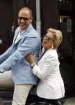 Amsterdam 12 juli 2016
Connie Witteman en Eugene v Dun zijn in ondertrouw gegaan en fietsen naar huis.