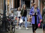 Amsterdam 1 juli 2016 
Danielle Oerlemans Overgaag met kids op de cornelis schuytstraat