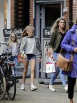 Amsterdam 1 juli 2016 
Danielle Oerlemans Overgaag met kids op de cornelis schuytstraat