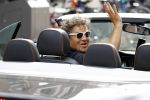 Amsterdam 17 juli 2016  
Dirk Zeelenberg in zijn audi cabrio in amsterdam zuid.