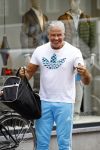 Amsterdam 20 juli 2016
Dries Roelvink in sportoutfit op de pc hooftstraat