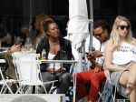 Amsterdam 17 juli 2016 
Edgar davids op terras met verschillende dames.