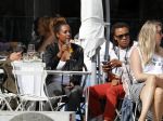 Amsterdam 17 juli 2016 
Edgar davids op terras met verschillende dames.