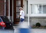 Amsterdam 21 juli 2016
Eva Jinek loopt naar haar huis toe.