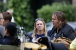 Amsterdam 7 juli 2016 
Frank Evenblij in de jordaan op terras met een man en een vrouw .