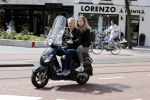 Amsterdam 6 juli 2016 
Hajo Bruins met ik denk zijn oudste dochter op de scooter