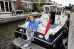 Uitgeest 11 juli 2016
Henny Huisman op zijn boot.