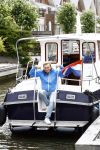 Uitgeest 11 juli 2016
Henny Huisman op zijn boot.