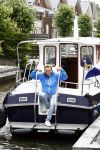 Uitgeest 11 juli 2016
Henny Huisman op zijn boot.