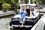 Uitgeest 11 juli 2016
Henny Huisman op zijn boot.