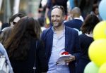 Amsterdam 17 juli 2016
Premiere huisdiergeheimen in Pathe arena. Javier Guzman zijn dochter Amelie ( grijze trui met hart) ex vriendin Yvette Hoogerwerf Hugo Metsers  met dochter Delphine Metsers (paarse kleding) en Kyara (grijze jurk)