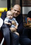Amsterdam 12 juli 2016 
Jaap v Zweden met kleinzoon vader zoon en schoonzus op terras.