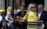 Amsterdam 12 juli 2016 
Jaap v Zweden met kleinzoon vader zoon en schoonzus op terras.