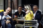 Amsterdam 12 juli 2016 
Jaap v Zweden met kleinzoon vader zoon en schoonzus op terras.