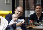 Amsterdam 12 juli 2016 
Jaap v Zweden met kleinzoon vader zoon en schoonzus op terras.