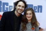 Amsterdam 17 juli 2016
Premiere huisdiergeheimen in Pathe arena. Javier Guzman zijn dochter Amelie ( grijze trui met hart) ex vriendin Yvette Hoogerwerf Hugo Metsers  met dochter Delphine Metsers (paarse kleding) en Kyara (grijze jurk)