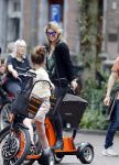 Amsterdam 7 juli 2016
Joelle Witschge opnames commercial / website voor funwheels op de cornelis schuytstraat