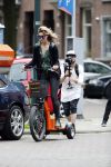 Amsterdam 7 juli 2016
Joelle Witschge opnames commercial / website voor funwheels op de cornelis schuytstraat
