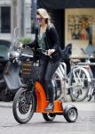 Amsterdam 7 juli 2016
Joelle Witschge opnames commercial / website voor funwheels op de cornelis schuytstraat