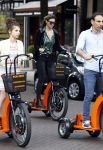Amsterdam 7 juli 2016
Joelle Witschge opnames commercial / website voor funwheels op de cornelis schuytstraat