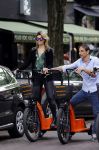 Amsterdam 7 juli 2016
Joelle Witschge opnames commercial / website voor funwheels op de cornelis schuytstraat
