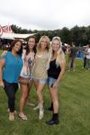 Amsterdam 15 juli 2016 
Day at the park festival in het amsterdamse bos. Jonna en Danny de Boer met vrienden