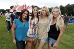 Amsterdam 15 juli 2016 
Day at the park festival in het amsterdamse bos. Jonna en Danny de Boer met vrienden