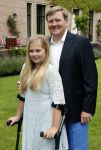Wassenaar 8 juli 2016
Koninklijk fotouur op de Horsten met Koning Willem Alexander Koningin Maxima en de prinsessen Amalia Ariane en Alexia. Ook de honden zijn erbij.