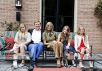 Wassenaar 8 juli 2016
Koninklijk fotouur op de Horsten met Koning Willem Alexander Koningin Maxima en de prinsessen Amalia Ariane en Alexia. Ook de honden zijn erbij.