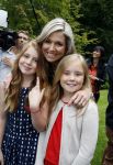 Wassenaar 8 juli 2016
Koninklijk fotouur op de Horsten met Koning Willem Alexander Koningin Maxima en de prinsessen Amalia Ariane en Alexia. Ook de honden zijn erbij.