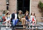Wassenaar 8 juli 2016
Koninklijk fotouur op de Horsten met Koning Willem Alexander Koningin Maxima en de prinsessen Amalia Ariane en Alexia. Ook de honden zijn erbij.