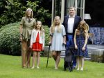 Wassenaar 8 juli 2016
Koninklijk fotouur op de Horsten met Koning Willem Alexander Koningin Maxima en de prinsessen Amalia Ariane en Alexia. Ook de honden zijn erbij.