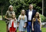 Wassenaar 8 juli 2016
Koninklijk fotouur op de Horsten met Koning Willem Alexander Koningin Maxima en de prinsessen Amalia Ariane en Alexia. Ook de honden zijn erbij.