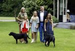 Wassenaar 8 juli 2016
Koninklijk fotouur op de Horsten met Koning Willem Alexander Koningin Maxima en de prinsessen Amalia Ariane en Alexia. Ook de honden zijn erbij.