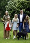 Wassenaar 8 juli 2016
Koninklijk fotouur op de Horsten met Koning Willem Alexander Koningin Maxima en de prinsessen Amalia Ariane en Alexia. Ook de honden zijn erbij.
