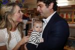 Amsterdam 6 juli 2016
Presentatie nieuwe boek van Liza Sips ( Verraad) bij boekhandel Scheltema.
Vriend Ralph Manheim en zoontje Jonathan.