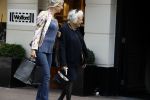 Amsterdam 12 juli 2016 
Marjan Berk met ... op de pc hooftstraat