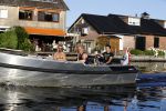 Vreeland 18 juli 2016
Maurice Wijnen met zijn vriend/partner en Rolf Koster aan het varen op de vecht.