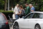 Amsterdam 7 juli 2016 
Connie Breukhoven met haar vriend Eugene v Dun op de fiets in Amsterdam.Opnames Koefnoen met Owen Schumacher Paul Groot Martine Sandifort en Sanne Wallis de Vries. Opnamews vonden plaats in de v Eeghenstraat.