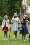 Wassenaar 8 juli 2016
Koninklijk fotouur op de Horsten met Koning Willem Alexander Koningin Maxima en de prinsessen Amalia Ariane en Alexia. Ook de honden zijn erbij.