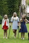 Wassenaar 8 juli 2016
Koninklijk fotouur op de Horsten met Koning Willem Alexander Koningin Maxima en de prinsessen Amalia Ariane en Alexia. Ook de honden zijn erbij.