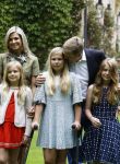 Wassenaar 8 juli 2016
Koninklijk fotouur op de Horsten met Koning Willem Alexander Koningin Maxima en de prinsessen Amalia Ariane en Alexia. Ook de honden zijn erbij.